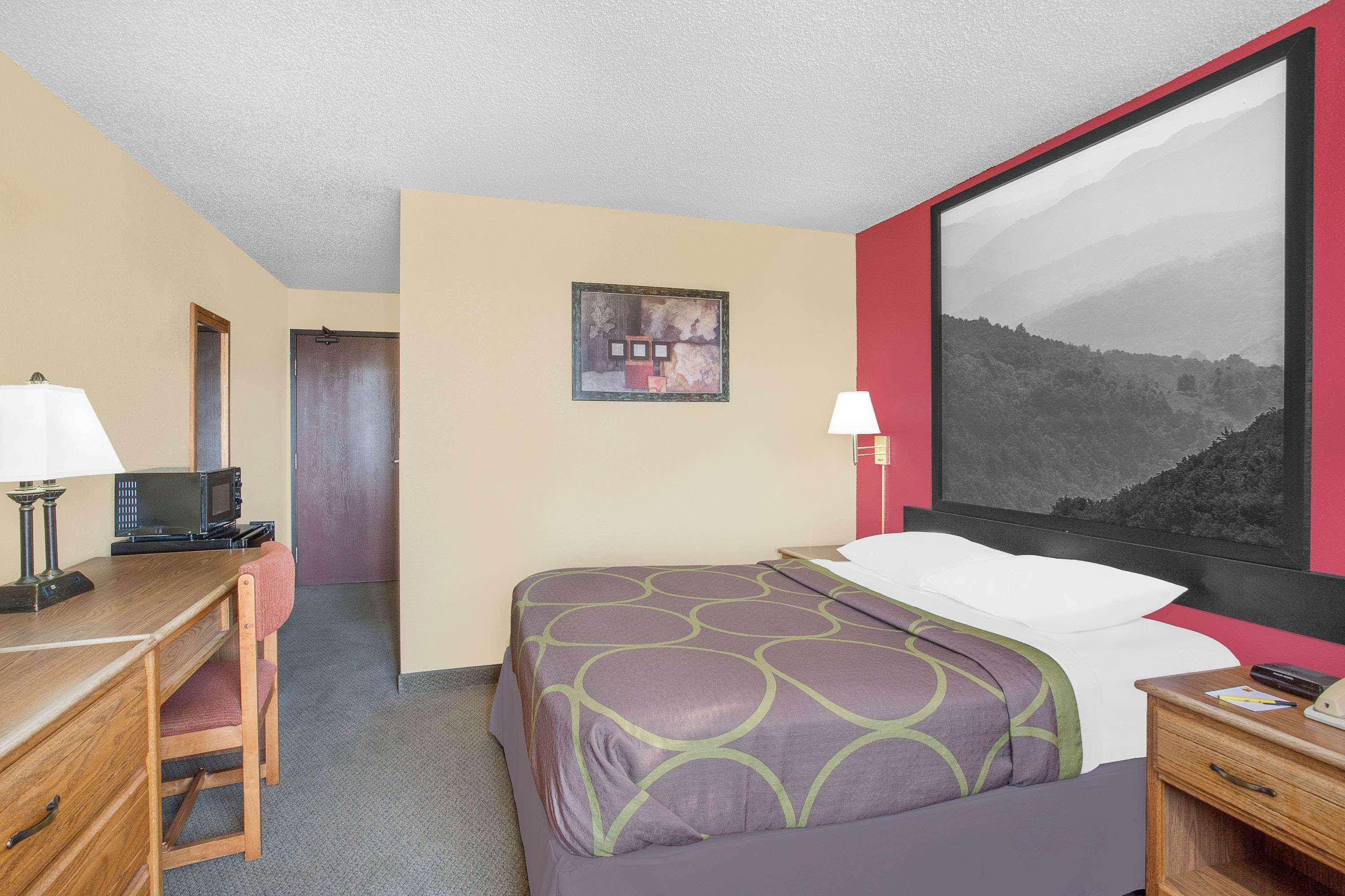 ซูเปอร์ 8 บาย วินด์แฮม โรอาโนก เวอร์จิเนีย Motel ภายนอก รูปภาพ